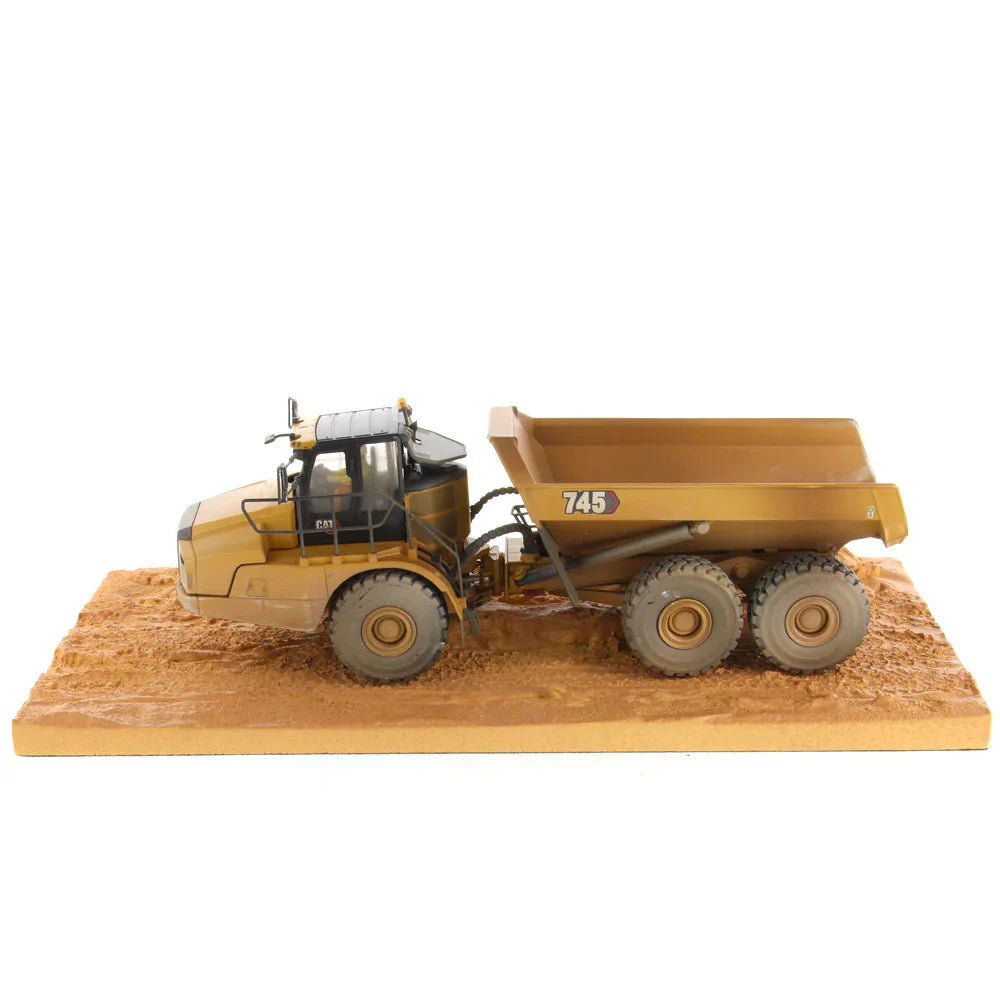 Camión articulado desgastado 745 a escala 1:50