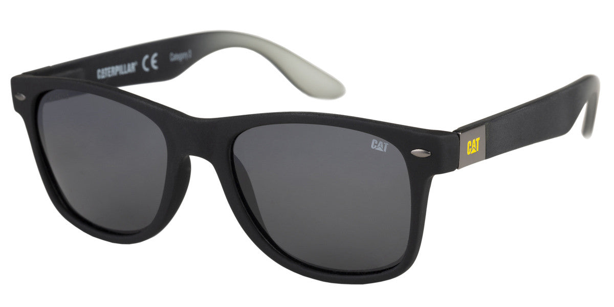 Gafas de sol cegadoras en negro mate con lentes ahumadas