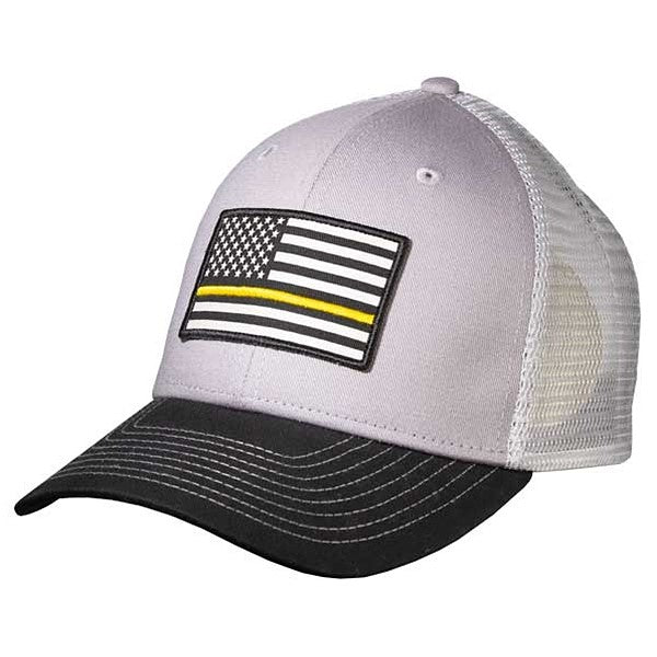 Gorra con parche de bandera