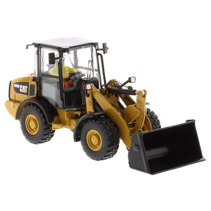 Cargadora de ruedas compacta 906M a escala 1:50