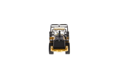 Cargadora de ruedas 972M con horquilla para troncos a escala 1:87