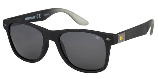 Gafas de sol cegadoras en negro mate con lentes ahumadas